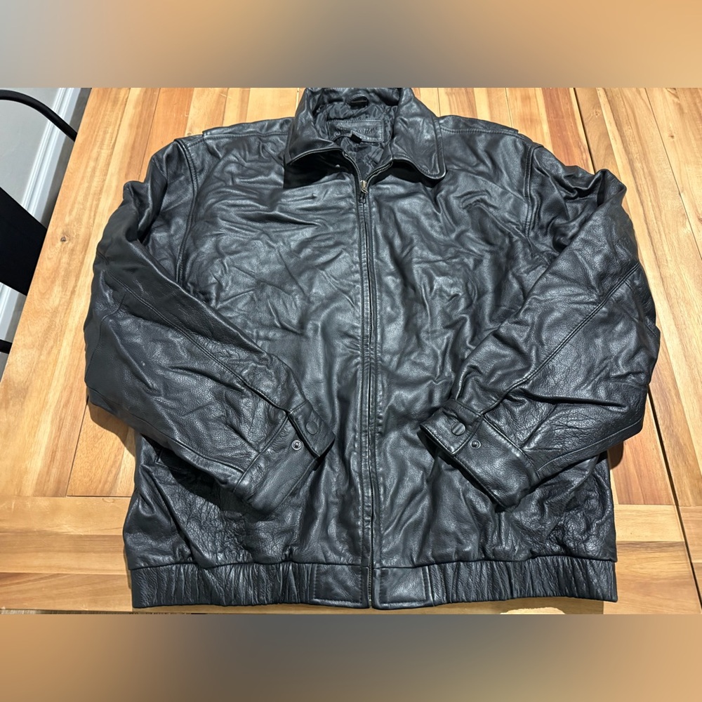 St. John’s bay men’s leather Y2K jacket large